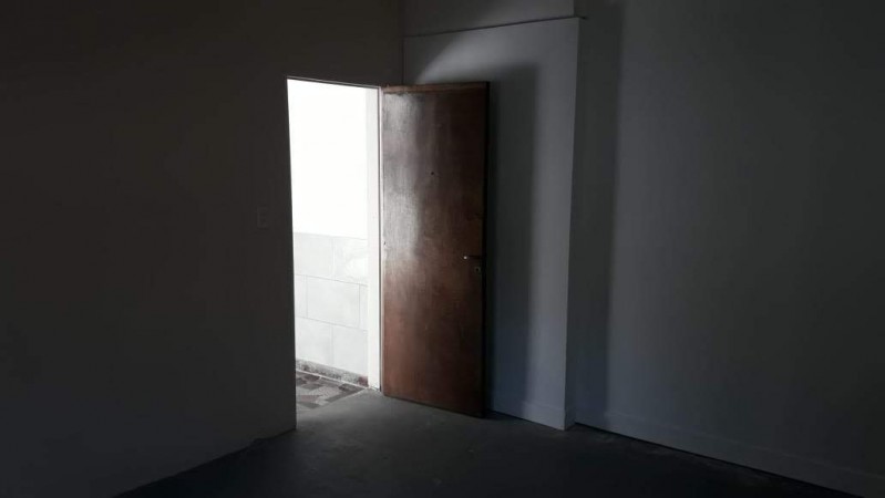 ALQUILER CASA PH 4 AMBIENTES CON PATIO GRANDE QUILMES