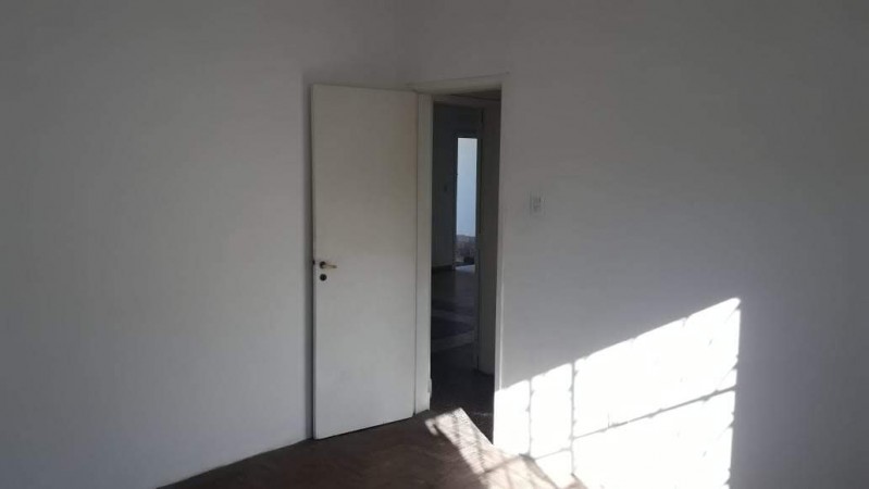 ALQUILER CASA PH 4 AMBIENTES CON PATIO GRANDE QUILMES