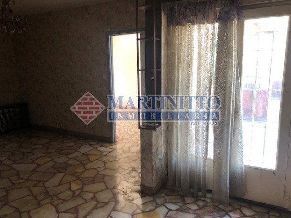 ALQUILER CASA 4 AMBIENTES CON PATIO AMPLIO EN PRIMER PISO QUILMES