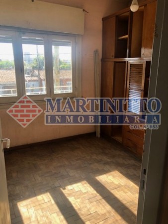 ALQUILER CASA 4 AMBIENTES CON PATIO AMPLIO EN PRIMER PISO QUILMES